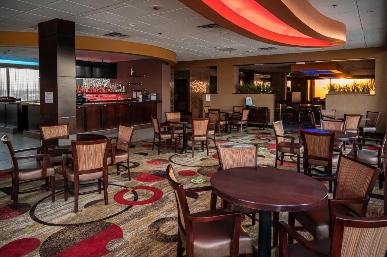 Radisson Dayton Convention Center Hotel Bagian luar foto