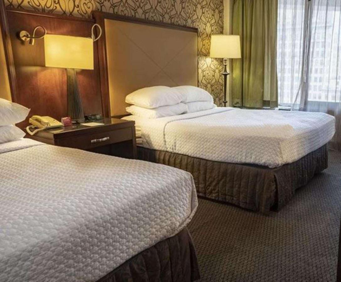 Radisson Dayton Convention Center Hotel Bagian luar foto