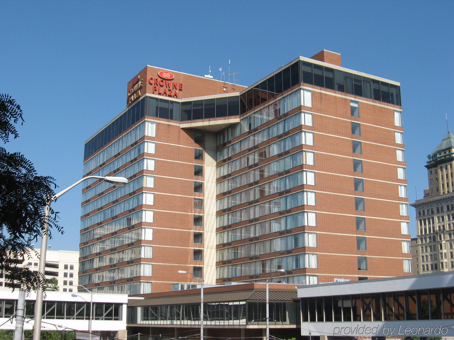 Radisson Dayton Convention Center Hotel Bagian luar foto
