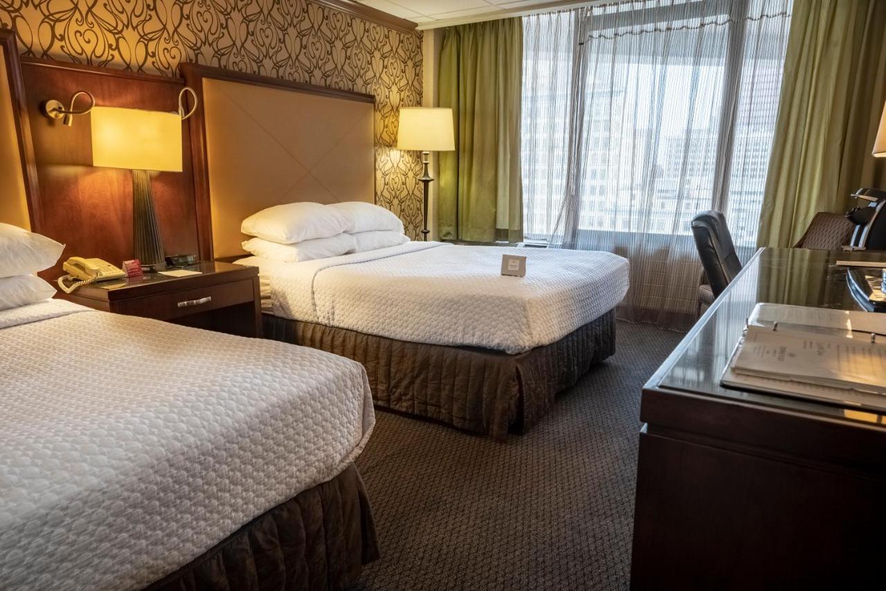 Radisson Dayton Convention Center Hotel Bagian luar foto