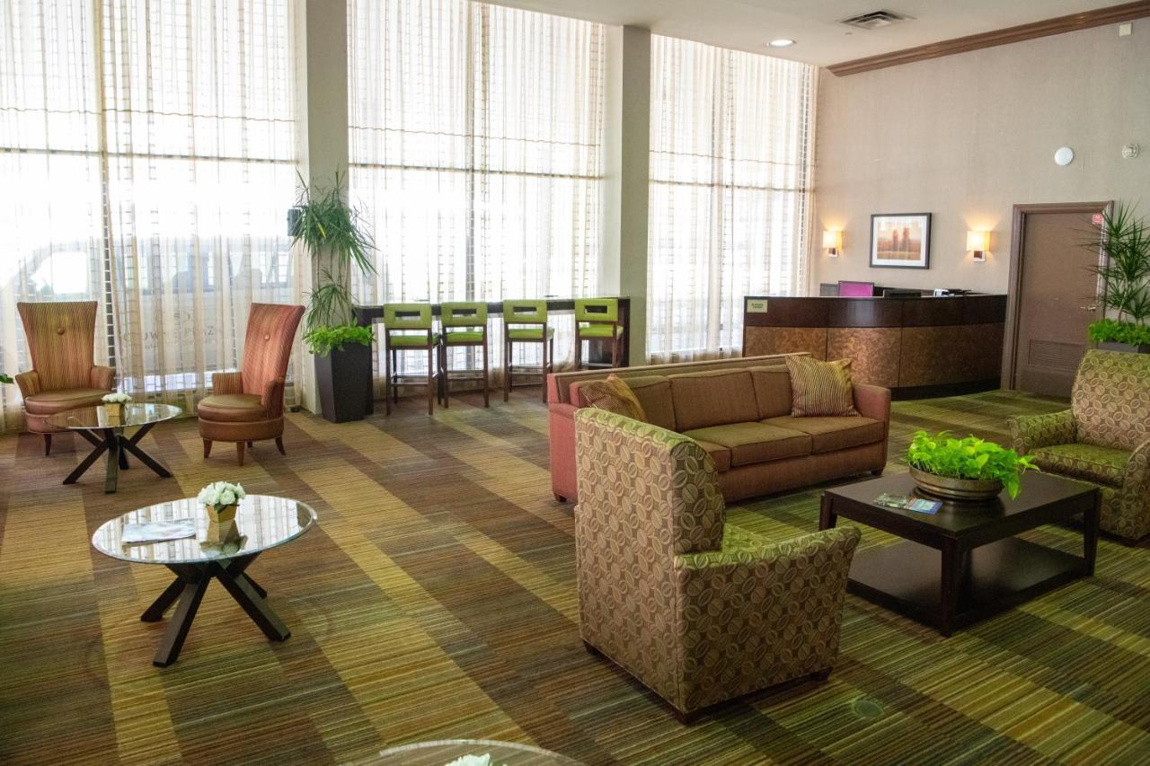 Radisson Dayton Convention Center Hotel Bagian luar foto