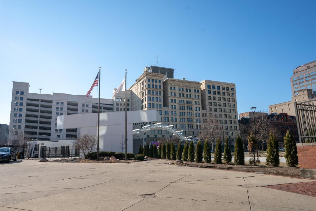 Radisson Dayton Convention Center Hotel Bagian luar foto